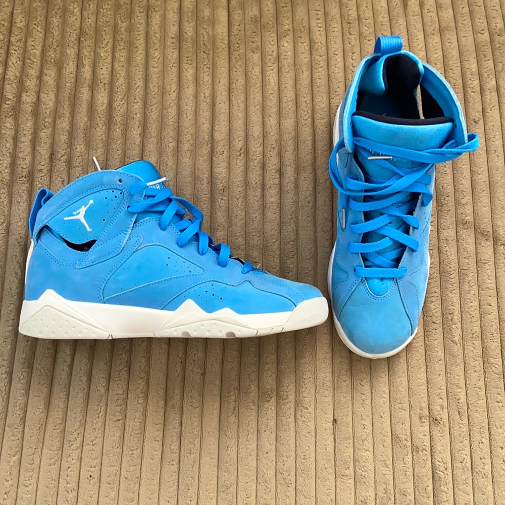 Air Jordan 7 Retro - University Blue - Nike